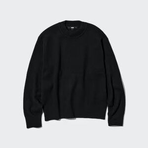 UNIQLO Black Crew Neck Sweater